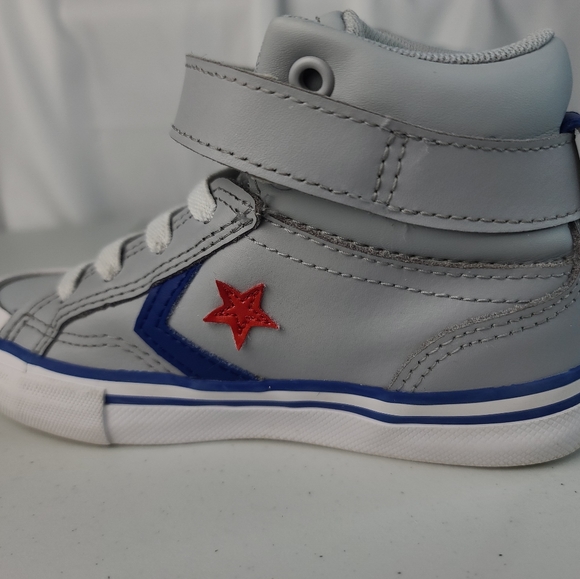 CONVERSE KIDS LEATHER HI TOP SNEAKER - Picture 7 of 10